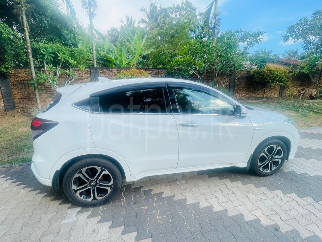 Honda Vezel 2014 - Used SUV sale in Sri Lanka - patpat.lk