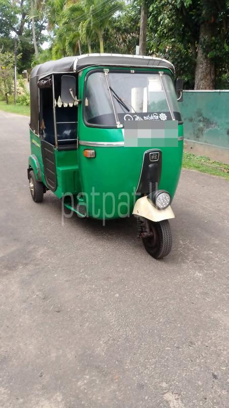 Bajaj Three Wheel 2000 - பயன்படுத்தப்பட்டது முச்சக்கர வண்டி sale in Sri Lanka - patpat.lk