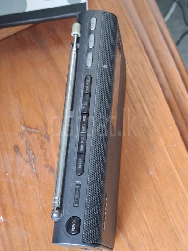 Sony Portable Digital Radio Speaker (Battery Powered)