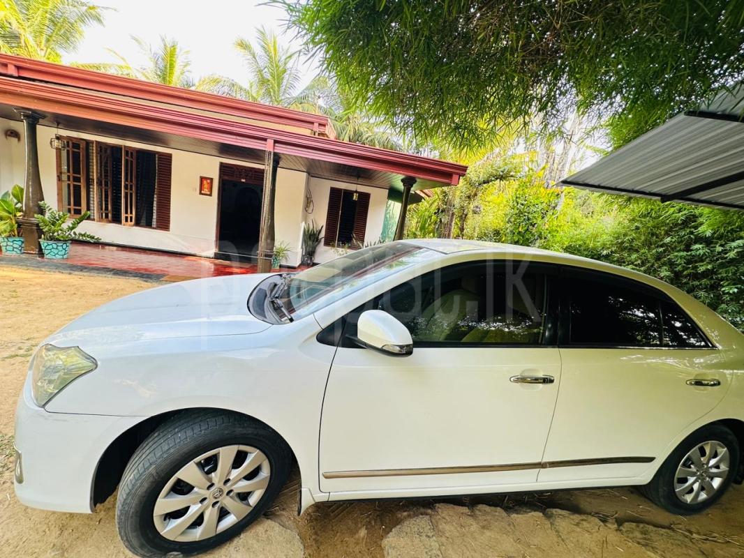 Toyota Premio 2014 - பயன்படுத்தப்பட்டது கார் sale in Sri Lanka - patpat.lk