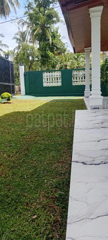 House for Sale in Weliveriya ads-image-1