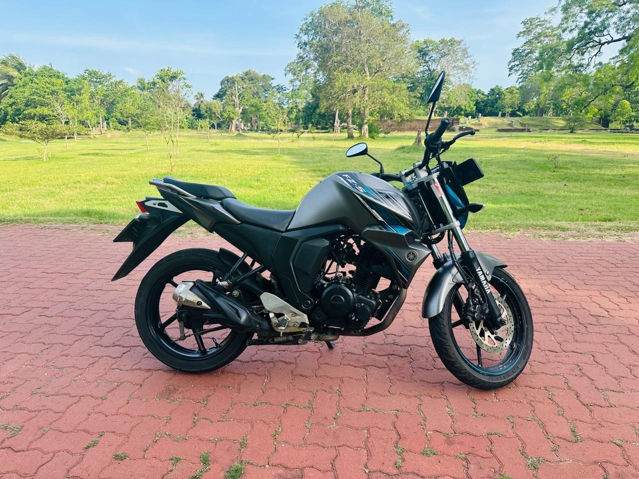 Yamaha FZ 2018 - Used Bike sale in Sri Lanka - patpat.lk
