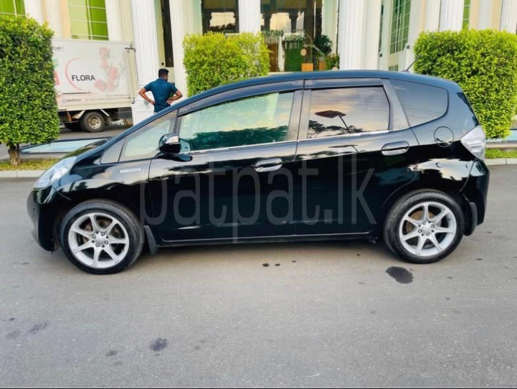 Advertisement image 4