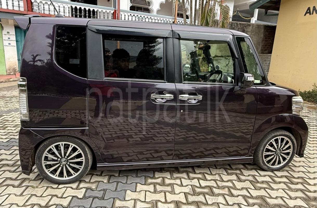 Honda N BOX 2015 - பயன்படுத்தப்பட்டது கார் sale in Sri Lanka - patpat.lk