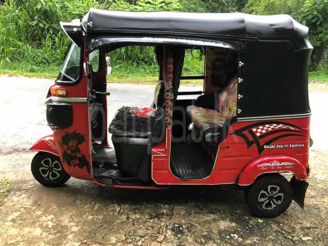 Bajaj Three Wheel 2016 - பயன்படுத்தப்பட்டது முச்சக்கர வண்டி sale in Sri Lanka - patpat.lk