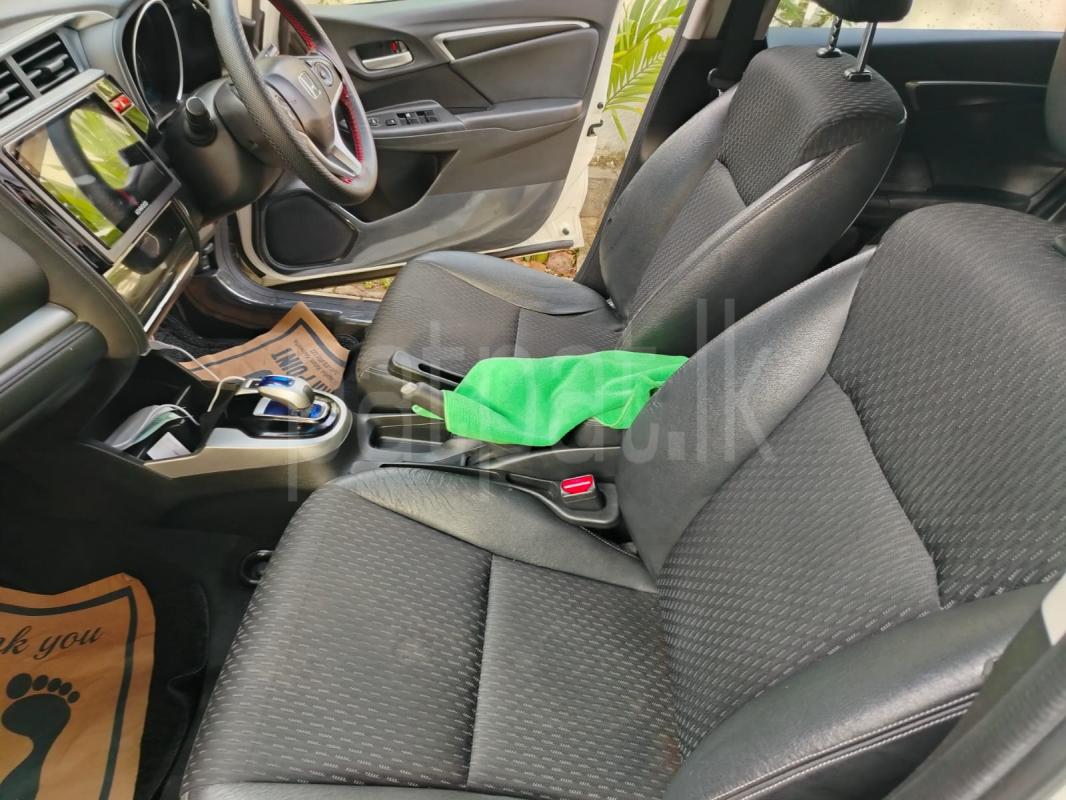 Advertisement image 4