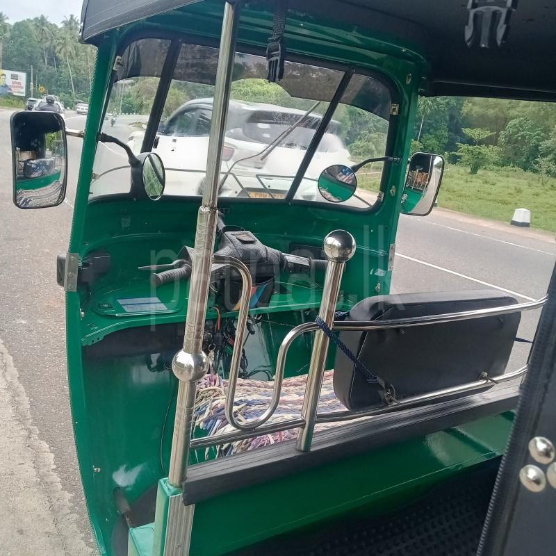 Bajaj Three Wheel 2007 - பயன்படுத்தப்பட்டது முச்சக்கர வண்டி sale in Sri Lanka - patpat.lk