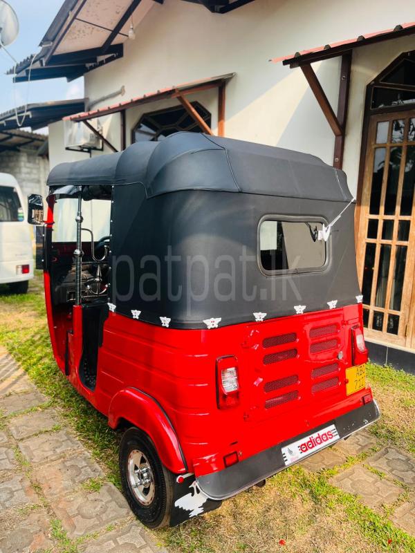 Bajaj Three Wheel 2016 - Used Three wheeler sale in Sri Lanka - patpat.lk