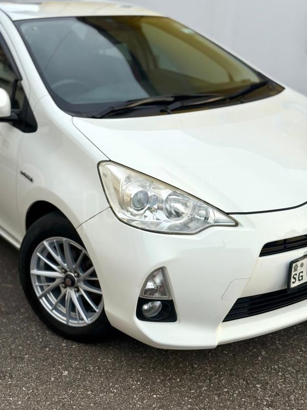 Toyota Aqua 2013 - பயன்படுத்தப்பட்டது கார் sale in Sri Lanka - patpat.lk