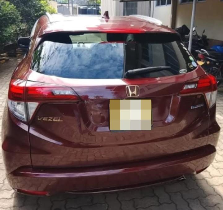 Honda Vezel 2015 - பயன்படுத்தப்பட்டது SUV sale in Sri Lanka - patpat.lk