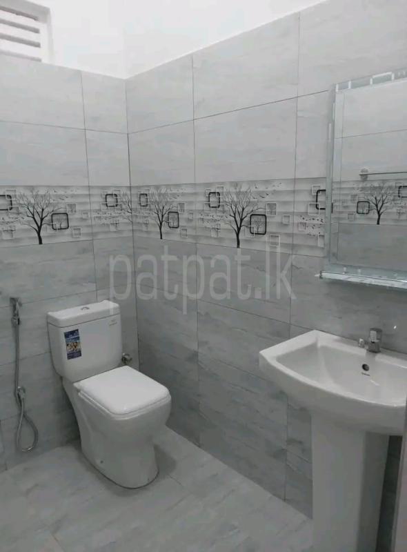 House for Sale in Weliveriya ads-image-1