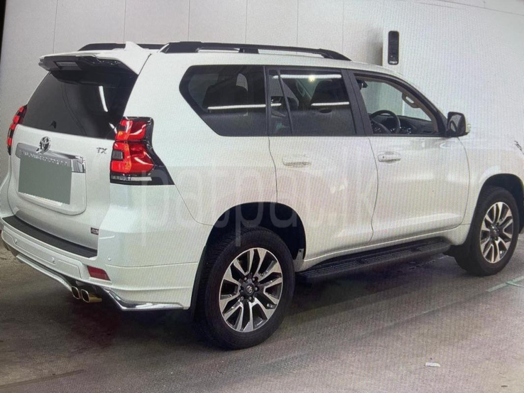 Advertisement image 1