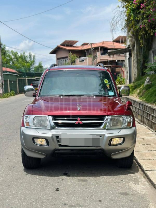 Mitsubishi Montero 2003 - பயன்படுத்தப்பட்டது SUV sale in Sri Lanka - patpat.lk