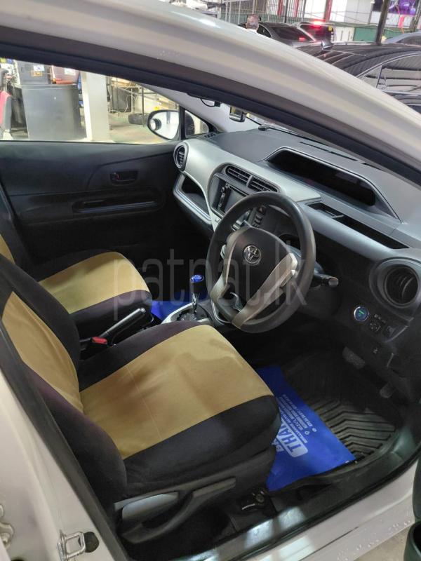 Toyota Aqua 2014 - பயன்படுத்தப்பட்டது கார் sale in Sri Lanka - patpat.lk