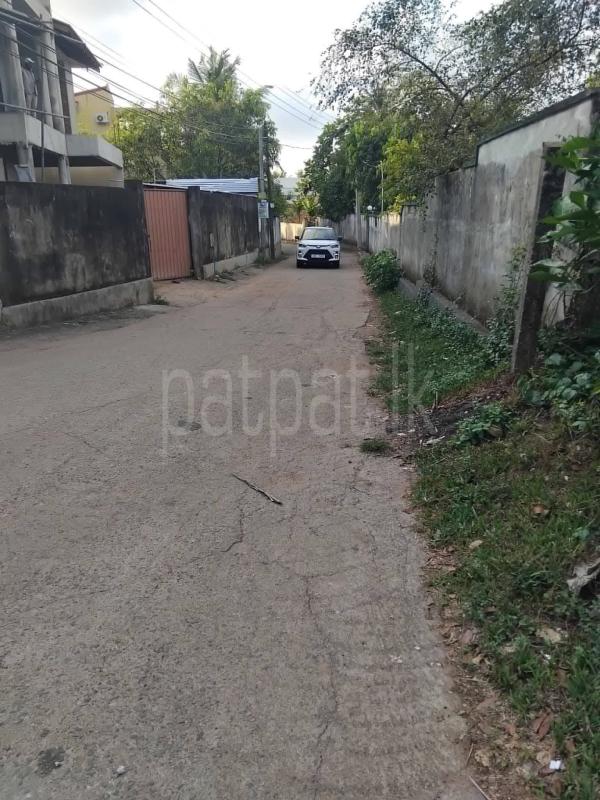 Residential Land for Sale in Makola ads-image-1