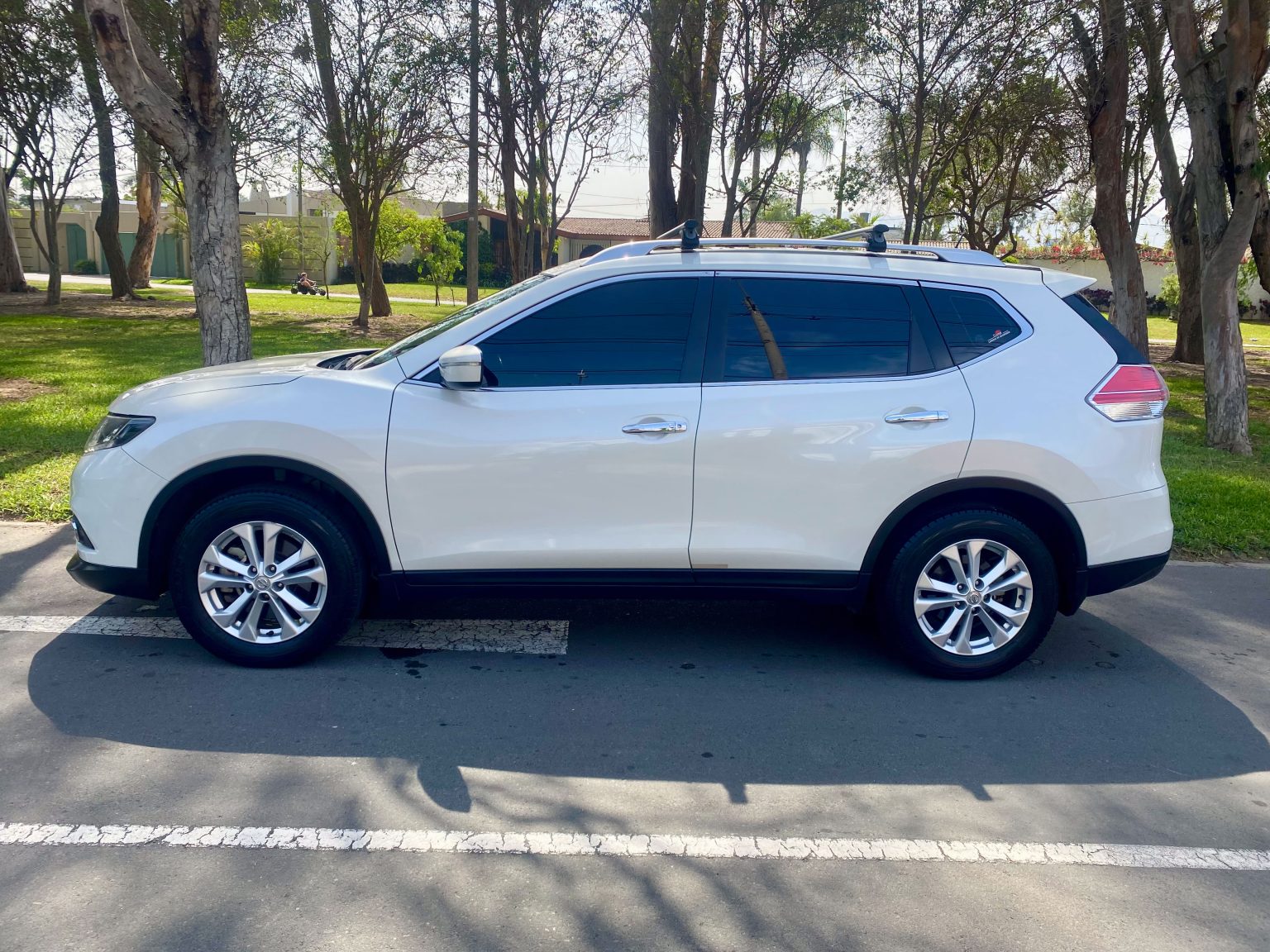 Nissan X Trail 2015 - Used SUV sale in Sri Lanka - patpat.lk