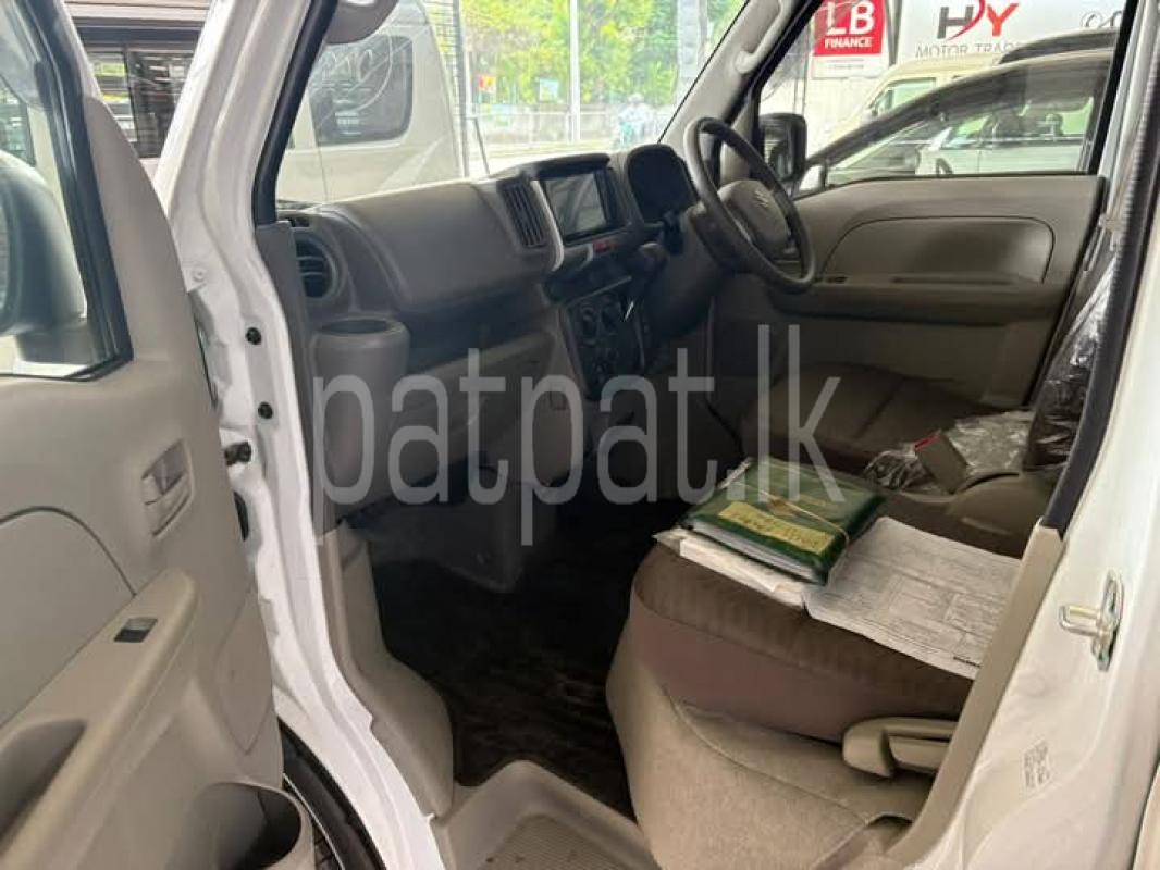 Advertisement image 6