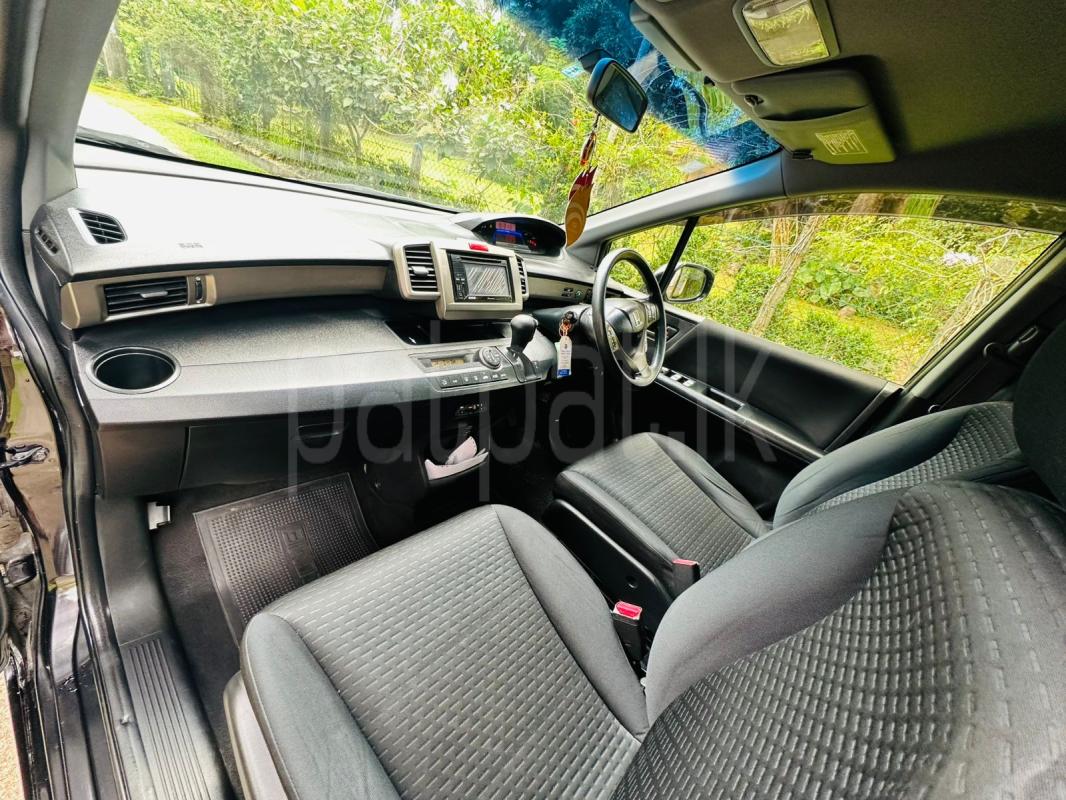 Advertisement image 6