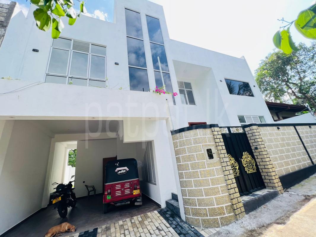 House for Sale in Athurugiriya ads-image-1