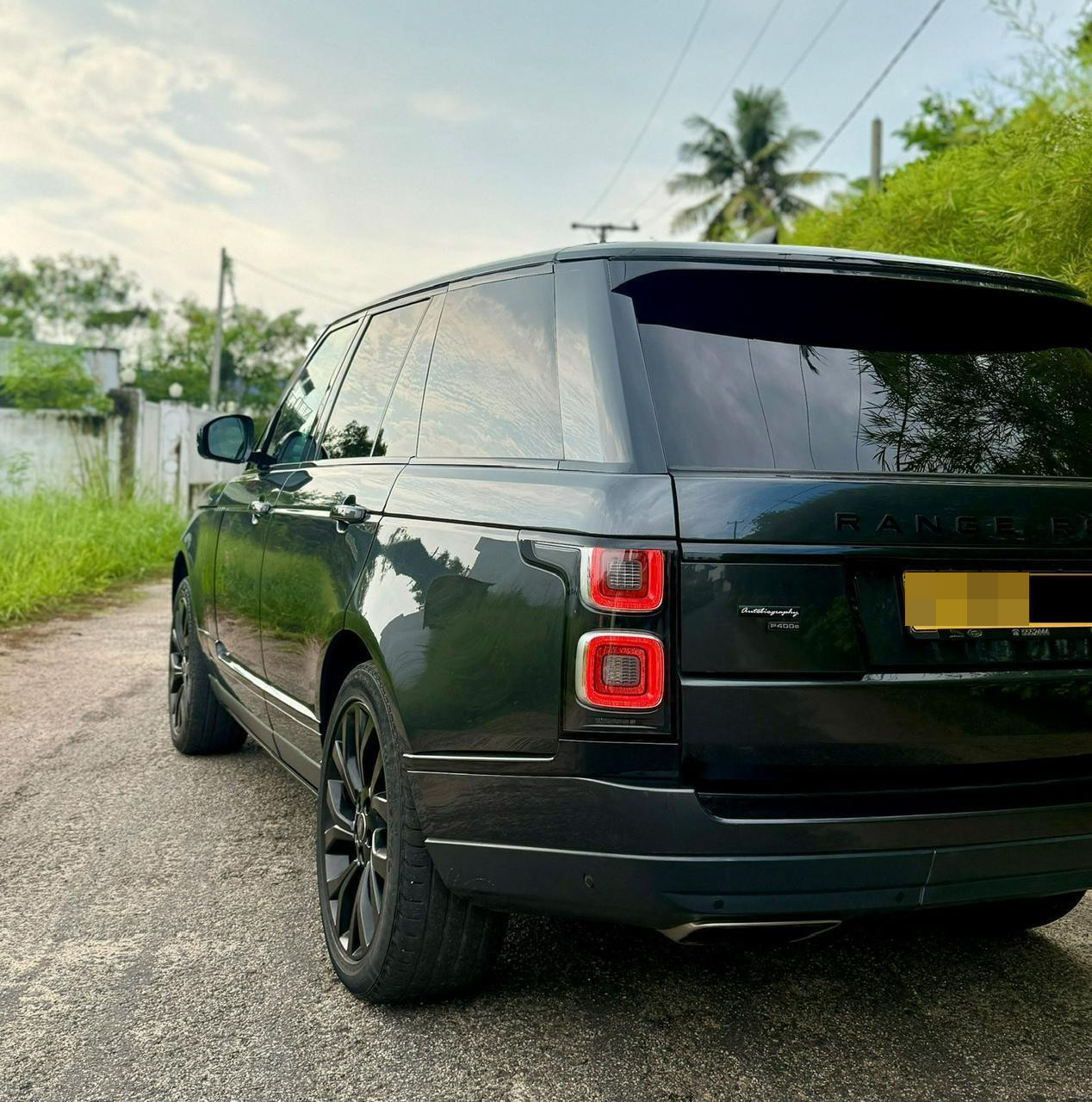 Rover Range Rover 2018 - භාවිතා කරන ලද SUV රථය sale in Sri Lanka - patpat.lk
