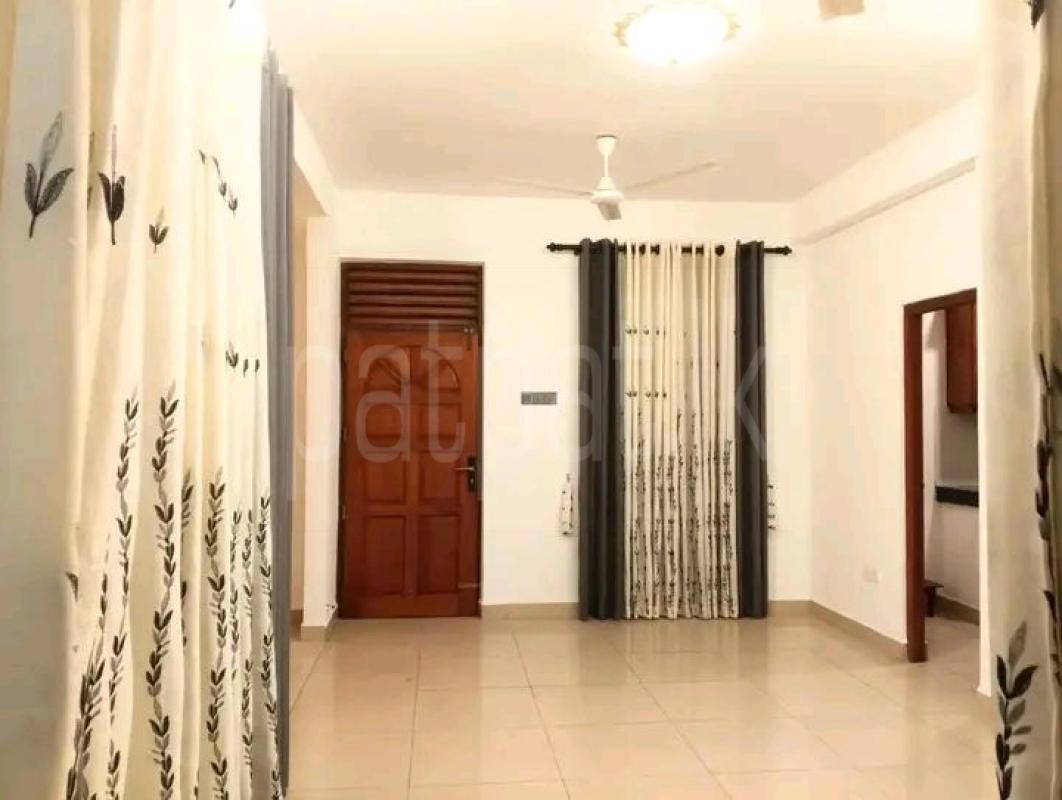 Unfurnished Apartment for Rent in Bambalapitiya (Colombo 04)
