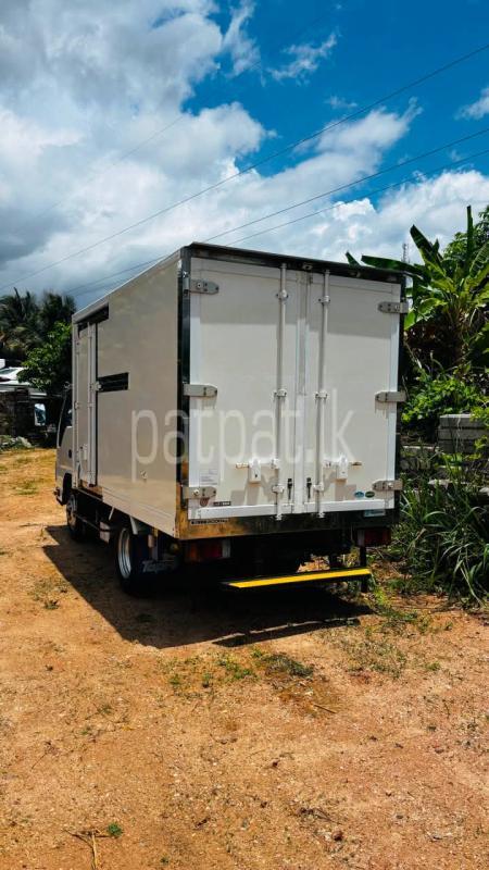Isuzu ELF 2017 - Reconditioned Truck sale in Sri Lanka - patpat.lk