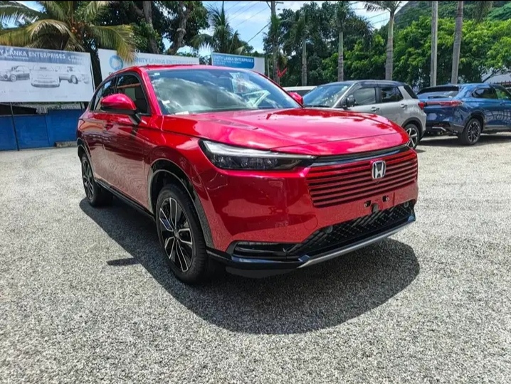 Honda Vezel 2025 ads-image-1