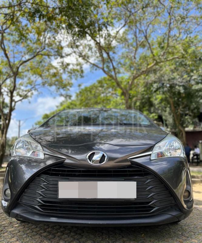 Toyota Vitz 2018 - பயன்படுத்தப்பட்டது கார் sale in Sri Lanka - patpat.lk