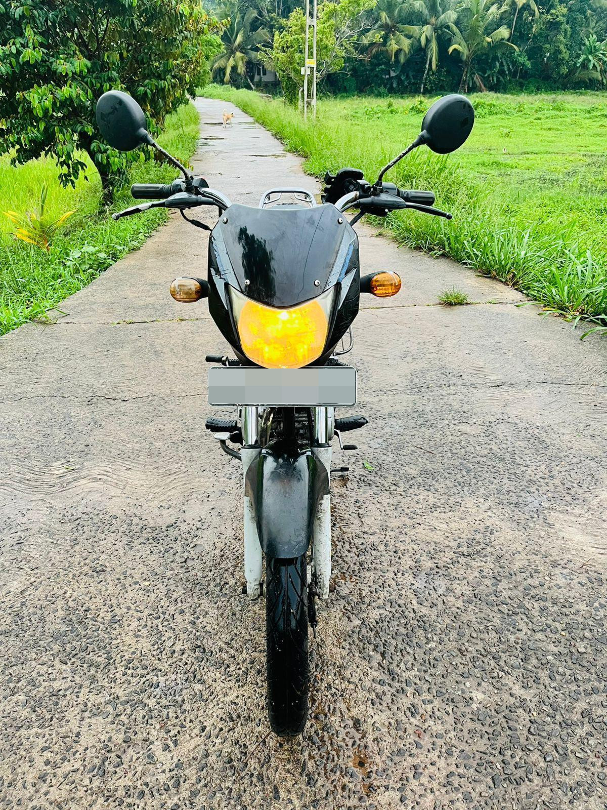 Bajaj CT100 2009 - பயன்படுத்தப்பட்டது பைக் sale in Sri Lanka - patpat.lk