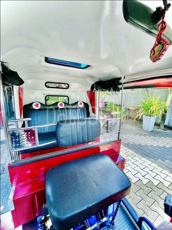 Advertisement image 6