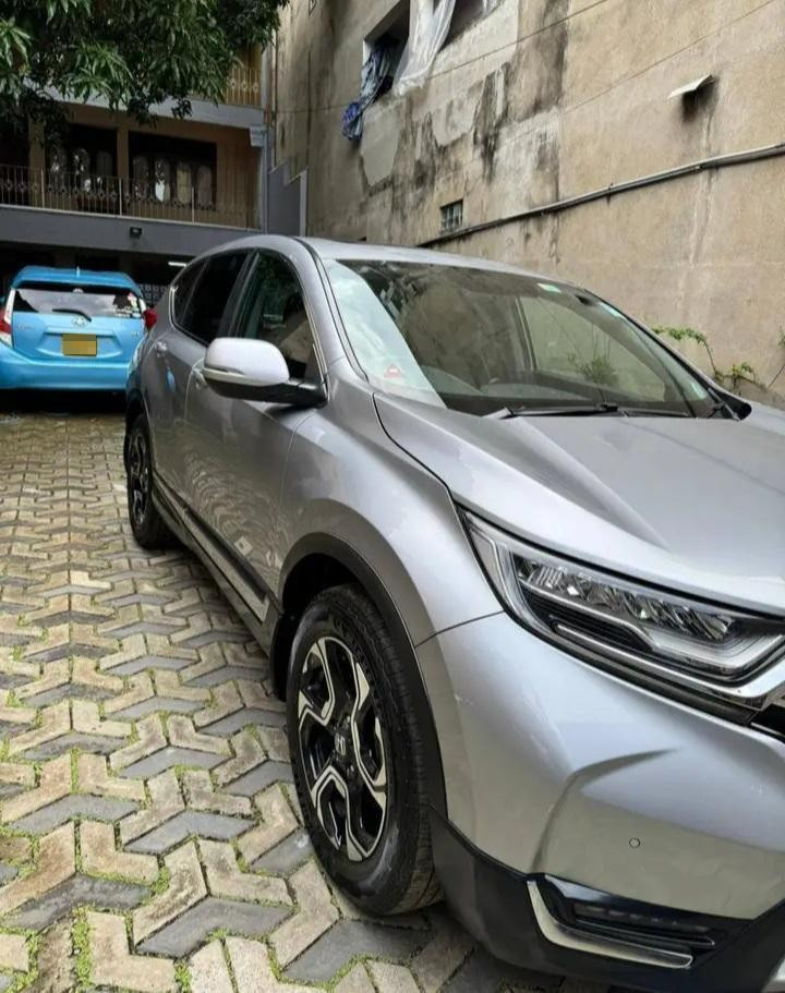 Honda CR V 2017 - பயன்படுத்தப்பட்டது SUV sale in Sri Lanka - patpat.lk