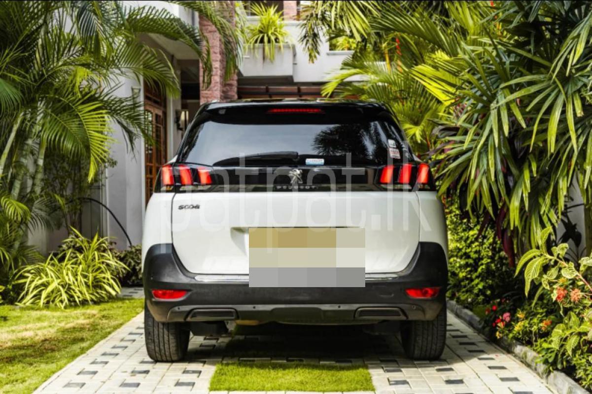 Advertisement image 6