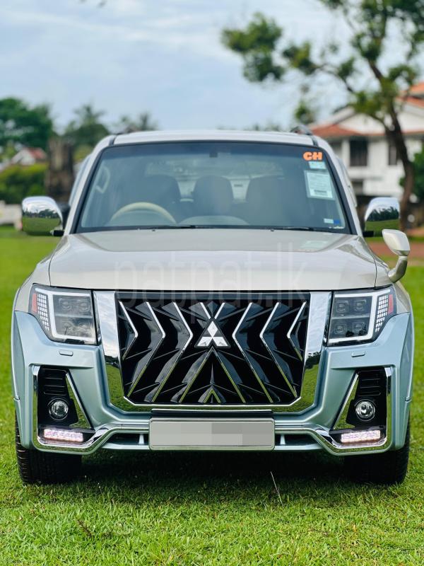 Mitsubishi Montero 2003 - பயன்படுத்தப்பட்டது SUV sale in Sri Lanka - patpat.lk