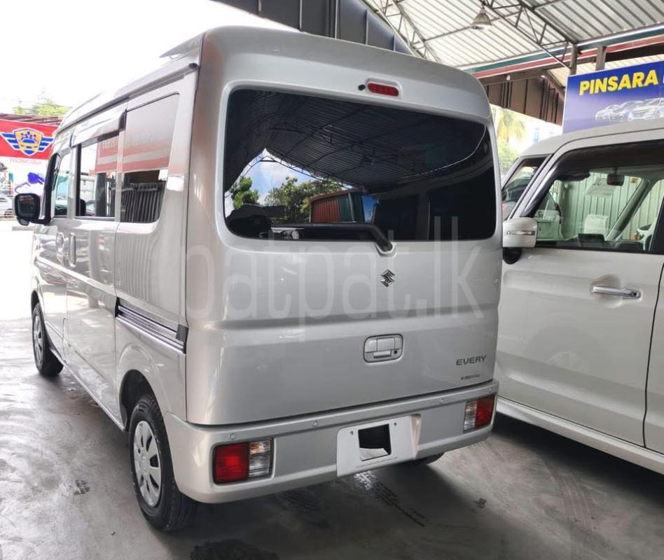 Advertisement image 1