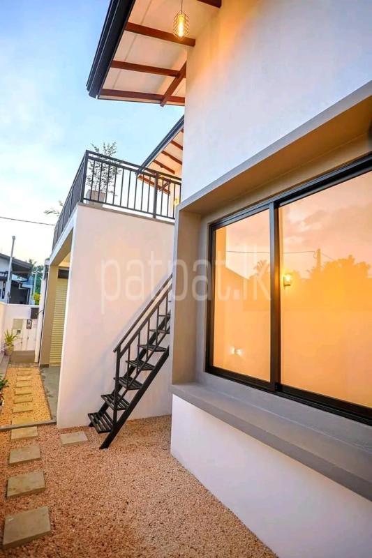 House for Sale in Athurugiriya