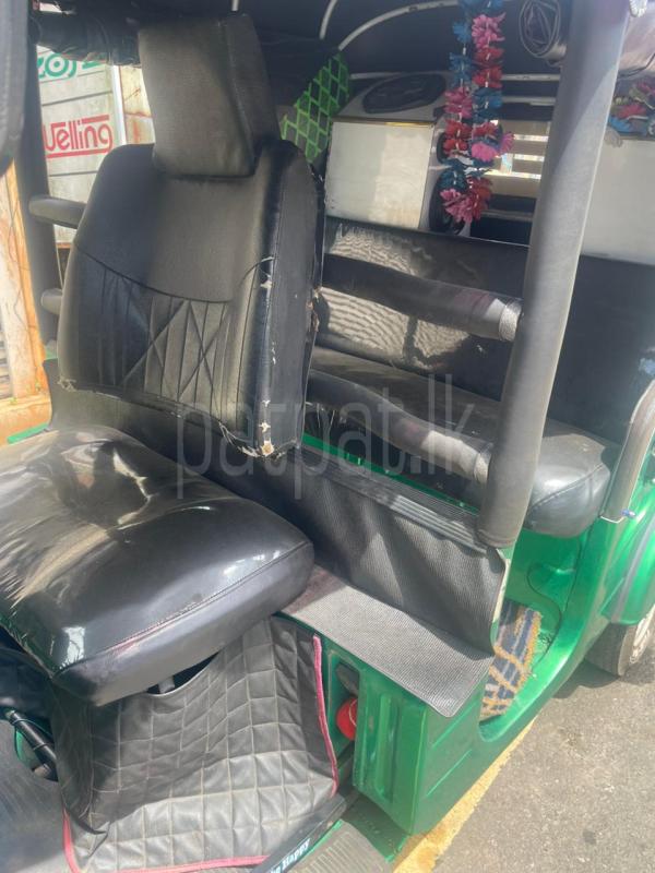 Bajaj 2 stroke 2003 - பயன்படுத்தப்பட்டது முச்சக்கர வண்டி sale in Sri Lanka - patpat.lk