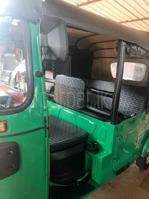 Bajaj 4 stroke 2025 - பயன்படுத்தப்பட்டது முச்சக்கர வண்டி sale in Sri Lanka - patpat.lk