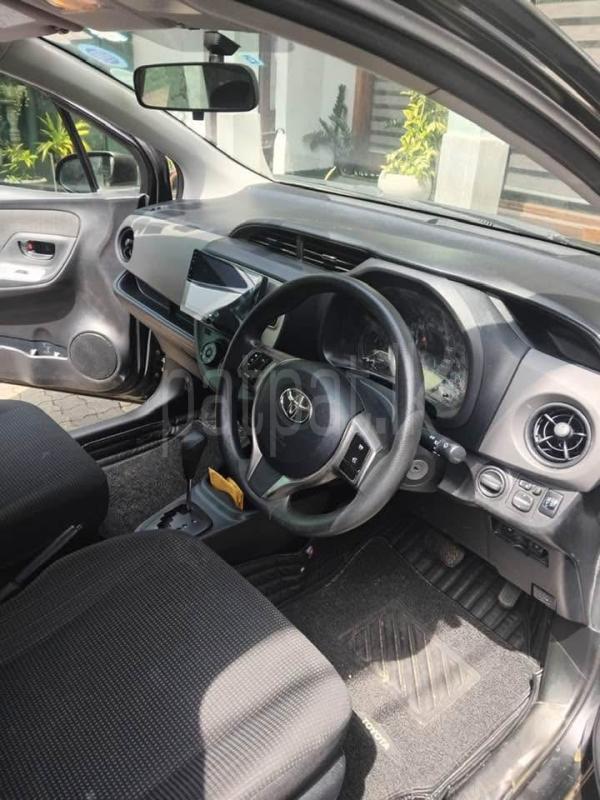 Toyota Vitz 2015 - Reconditioned Car sale in Sri Lanka - patpat.lk