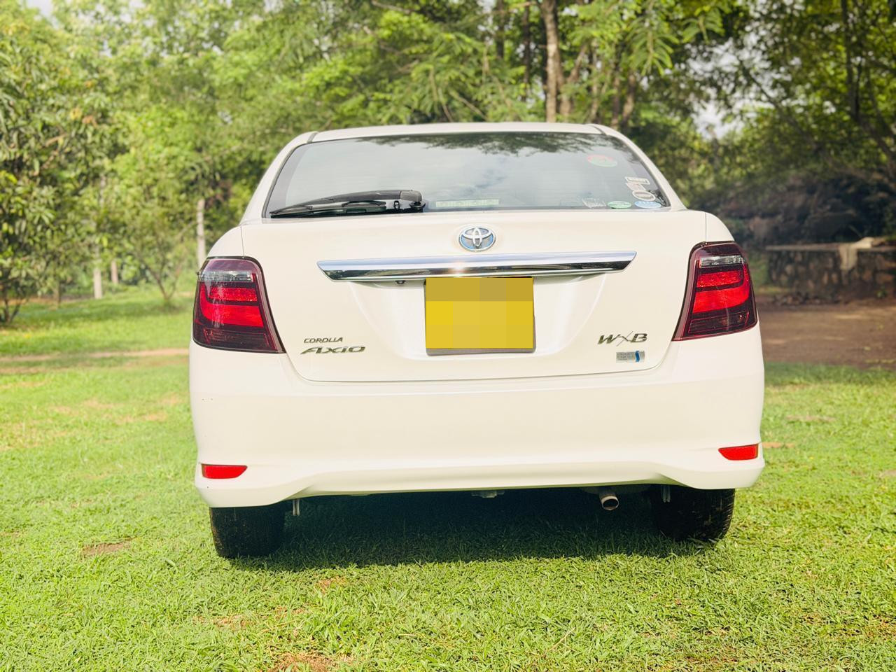 Toyota Axio 2017 - Used Car sale in Sri Lanka - patpat.lk