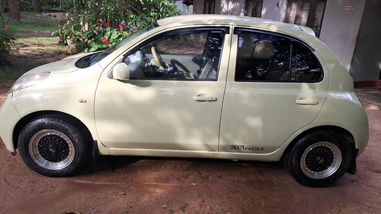Nissan March 2002 - பயன்படுத்தப்பட்டது கார் sale in Sri Lanka - patpat.lk
