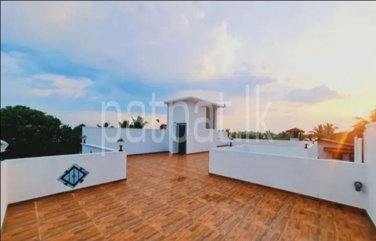 Advertisement image 6