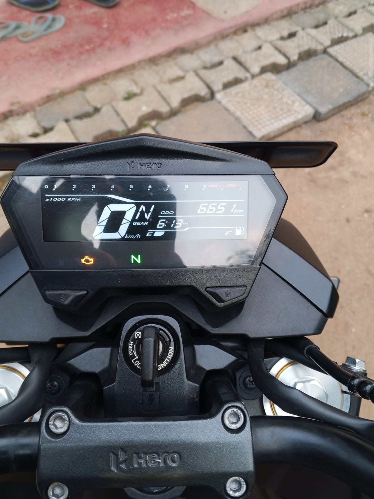 Hero Hunk 2025 - Used Bike sale in Sri Lanka - patpat.lk