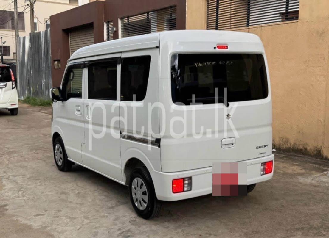 Advertisement image 6