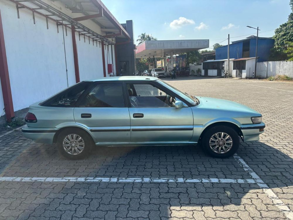 Toyota Corolla 1990 - භාවිතා කරන ලද කාර් sale in Sri Lanka - patpat.lk