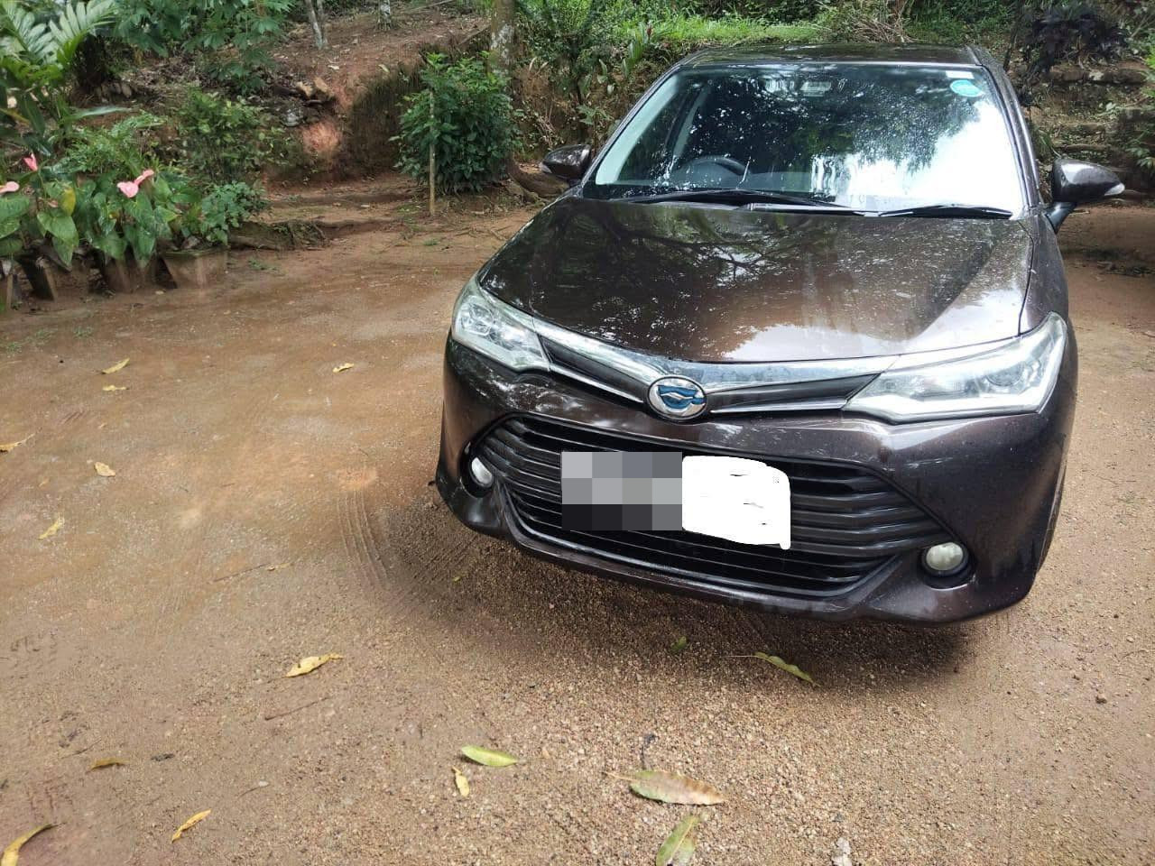 Toyota Axio 2015 - மறுசீரமைக்கப்பட்டது கார் sale in Sri Lanka - patpat.lk