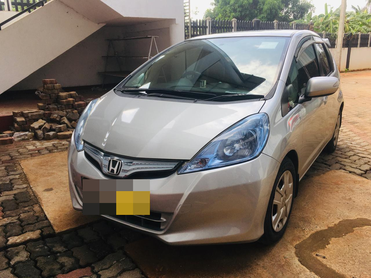 Honda Fit 2012 ads-image-1