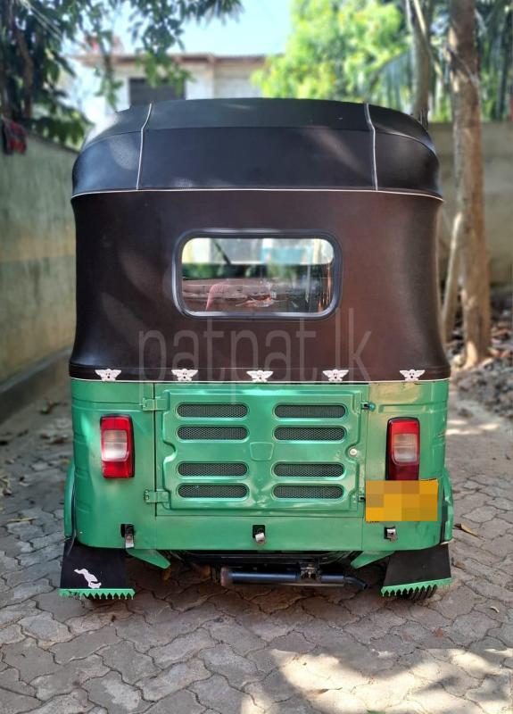 Bajaj Three Wheel 2016 - பயன்படுத்தப்பட்டது முச்சக்கர வண்டி sale in Sri Lanka - patpat.lk