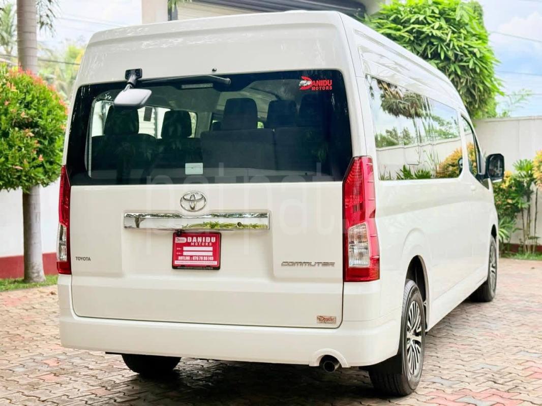 Toyota Commuter 2026 - Brand New Van sale in Sri Lanka - patpat.lk