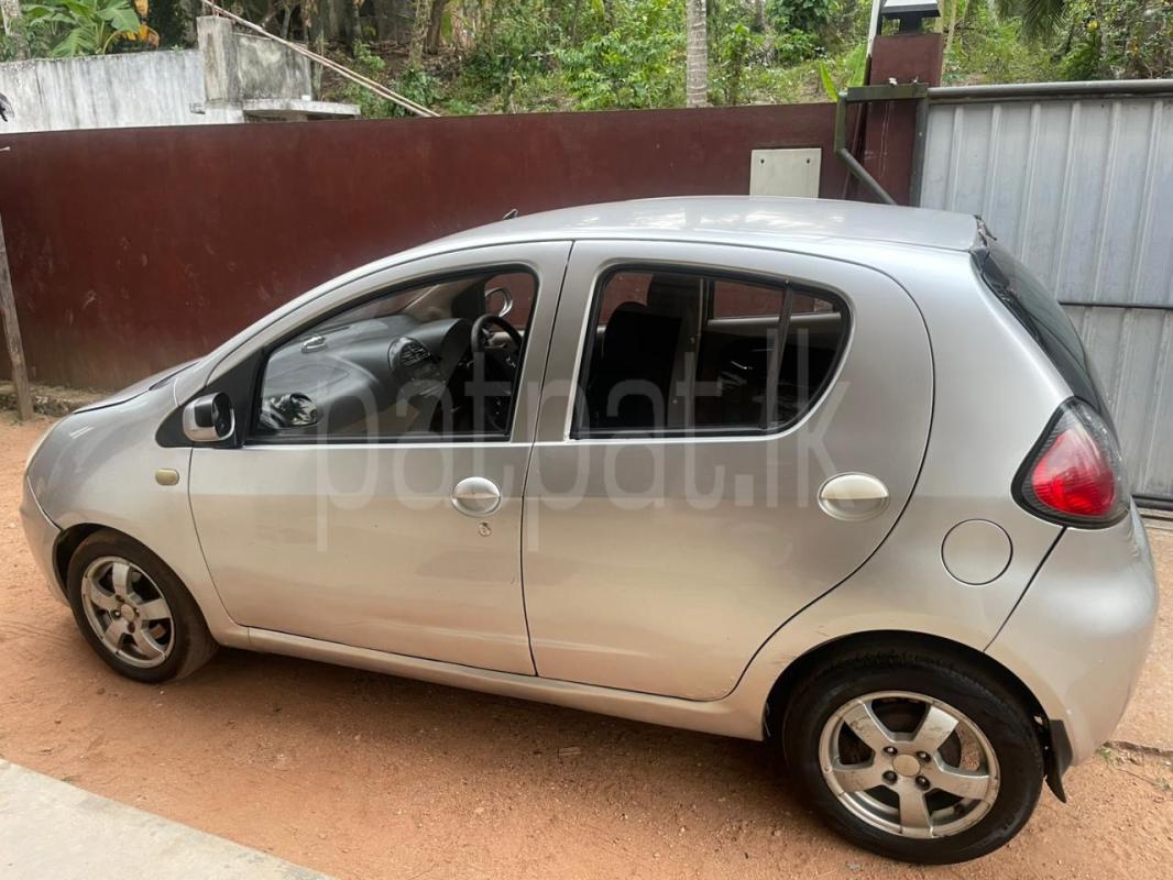 Advertisement image 4