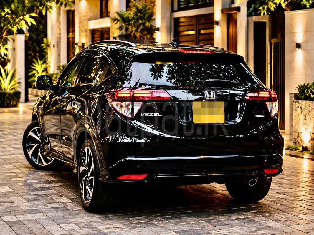 Honda Vezel 2017 - பயன்படுத்தப்பட்டது SUV sale in Sri Lanka - patpat.lk